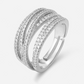 📢📢50 % RABATT !! 💍 JUSTERBAR CZ-RING MED KORSAD DESIGN — Glittrande pavé och elegant design med flera band ✨